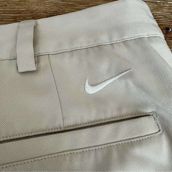 Nike Men's Golf FITDRY Pleated Chino Khaki Shorts Size 38 GUC - Picture 7 of 9